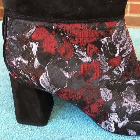 GEOX RESPIRA Italian Booties - Picture 11 of 11